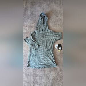 NWOT Volcom Gray and White Striped Boys LG Modern Fit Hoodie